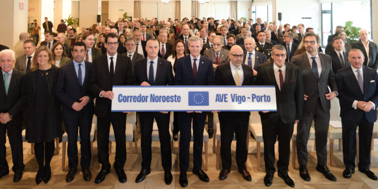 Rueda da un «toque de atención» al AVE Vigo-Oporto: «Sería tremendo ver cómo avanza de un lado de la frontera y nosotros no llegar a tiempo»