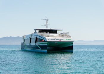 A la Arribada de Baiona, mejor ir en barco: consulta precios y horarios