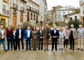 Besteiro contrapone al PSOE «construyendo futuro» frente a un PP que «crea desigualdades»