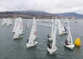 Reparto de victorias entre los clubes de la Ría y Portugal en la Regata Abanca Vela Ligera