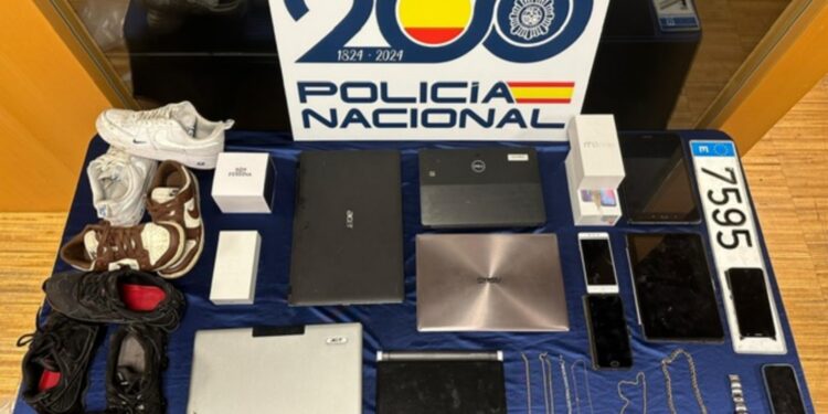 Cuatro detenidos en Vigo tras robar joyas por valor de 177.000 euros