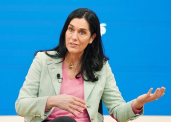 El PPdeG pone deberes a Luisa Sánchez: «Hacer equipo, ensanchar el partido y sumar a personas de la sociedad civil»