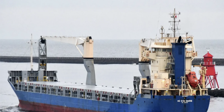 Preocupación en Vigo por el ‘HC Eva Marie’: «Existe riesgo de que la carga explote»