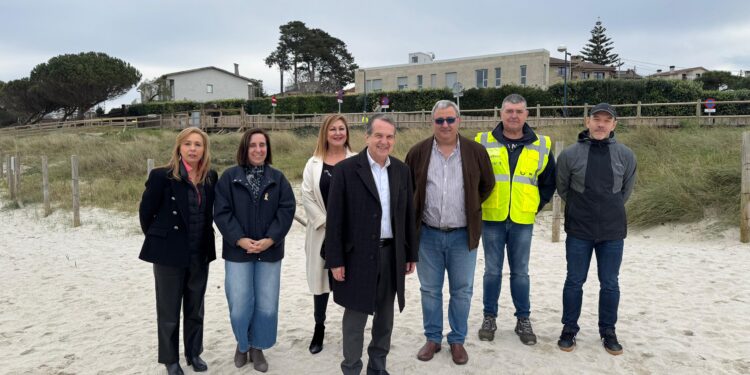 Caballero: «Estamos poniendo toda la zona de playas a la altura de lo que significa Vigo»