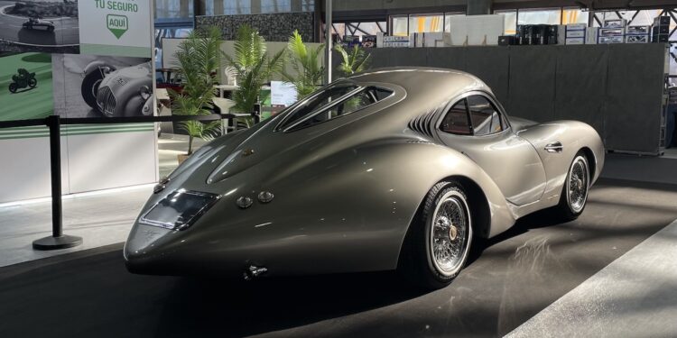 El Salón del Automóvil de Vigo exhibirá a «de Lorenzo», una joya artesanal única