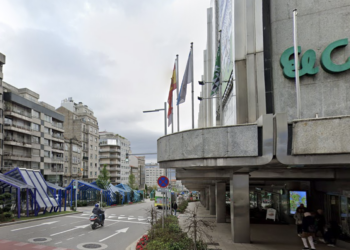 El Corte Inglés busca «manos» para formar un gran lazo solidario en Vigo