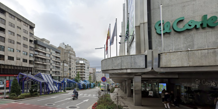 El Corte Inglés busca «manos» para formar un gran lazo solidario en Vigo