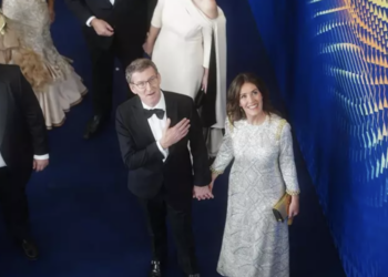 El PP gallego esquiva valorar la petición de la pareja de Feijóo: «Como una ciudadana más, si cumple la normativa, no tengo nada que decir»
