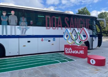 Más de 550 trabajadores de Stellantis Vigo donan sangre en la primera campaña anual en la fábrica