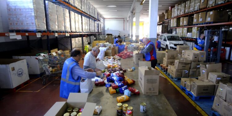 Cae el reparto del Banco de Alimentos de Vigo tras la pérdida de los fondos europeos