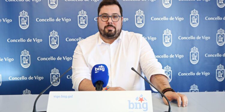 «Es irracional y un síntoma de autoodio y de clara ‘galegofobia’ de Caballero»