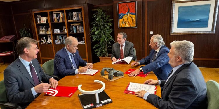 Vigo acogerá en marzo un encuentro de Cámaras de Comercio en el que se abordará la intercomunicabilidad territorial