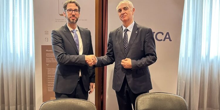 Abanca firma un convenio para apoyar el XII Anfaco World Tuna, que se celebrará en Vigo en septiembre