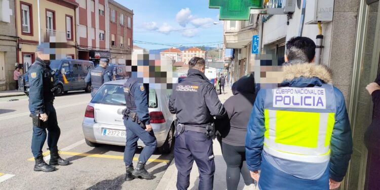 Detenidas seis personas en Vigo en la desarticulación de un punto de venta de droga