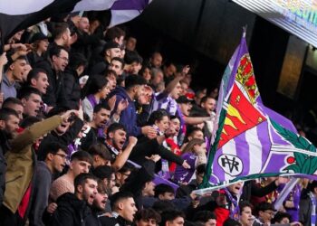 El Valladolid y Antiviolencia frenan la «marea celeste» en Zorrilla