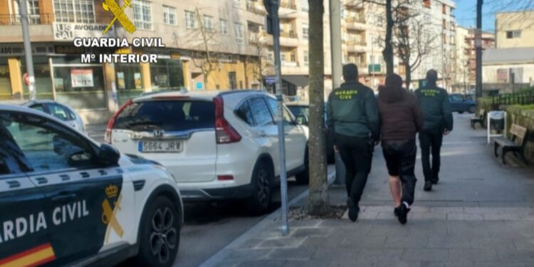 A prisión una mujer detenida por prender fuego a un edificio ocupado