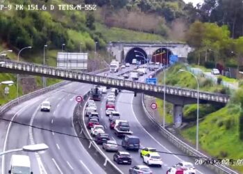 Retenciones en la AP-9 tras un accidente por alcance