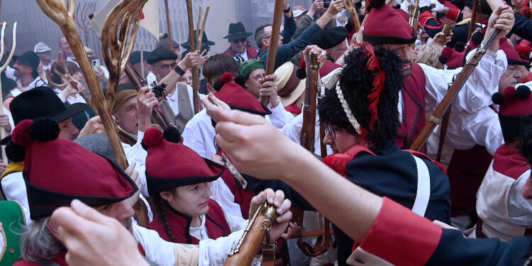 Reconquista infinita con Vigo volcado en su romería urbana más festiva