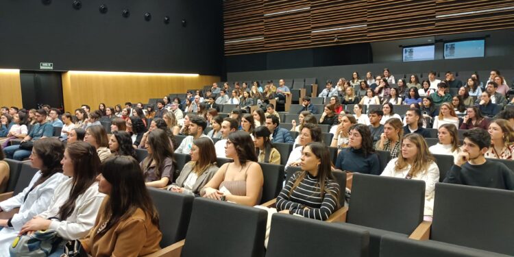 Interés de récord por formar parte de la plantilla del hospital Álvaro Cunqueiro