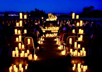 Cita única en la comarca con los grandes temas del cine, un piano de cola y la luz de cientos de velas