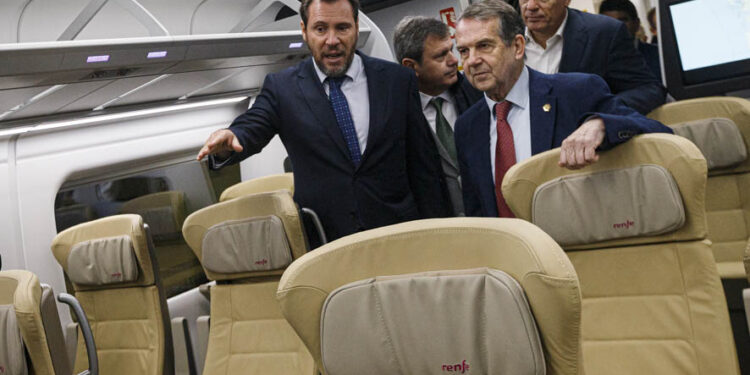 Caballero mantiene el órdago a Renfe e insiste: «Lo tiene que resolver. Seguramente es capaz»