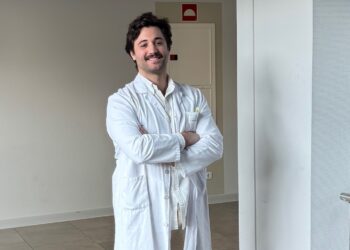 Un joven médico de Vigo gana una beca y hará una doble rotación en dos centros de referencia nacional