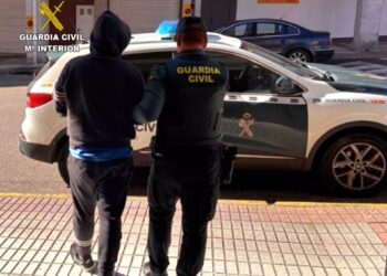 Detenido un vigués de 33 años sorprendido durante un robo con fuerza en una estación de servicio de Moaña