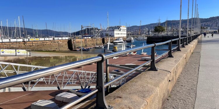 El mar de Vigo está cada vez más lejos