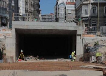 Caballero cancela «in extremis» la reunión con la Xunta para  abordar los túneles de Elduayen y Beiramar