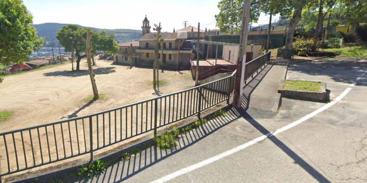 Susto tras el incendio de una cocina en Vigo, que obligó a atender a una persona