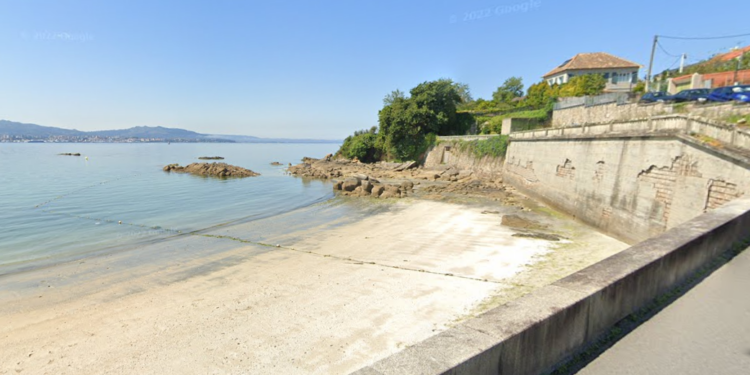 Ecologistas suman alegaciones contra la concesión del acceso a la playa desde la casa de la pareja de Feijóo
