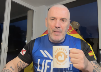 El líder de Desokupa dice que no actuó con la Policía en Vigo: «Como siempre los políticos enfangando»