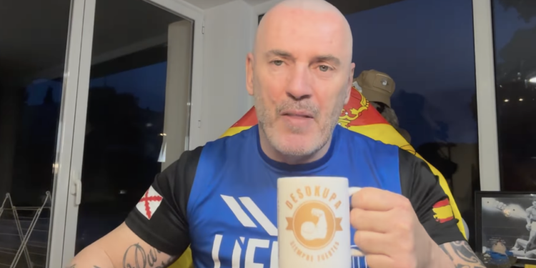 El líder de Desokupa dice que no actuó con la Policía en Vigo: «Como siempre los políticos enfangando»