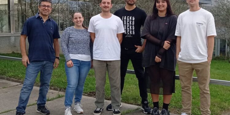 La UVigo estudia la evolución de proteínas de virus que son diana de terapias antirretrovirales