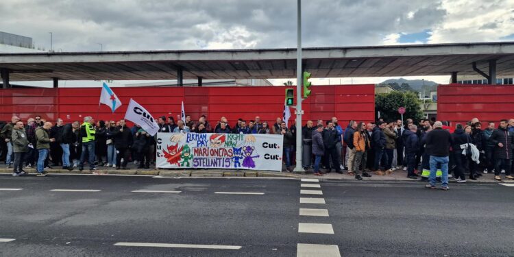 Critican el «atraco salarial» de Stellantis con un «miserable bonus» de beneficios tras ganar 5.473 millones