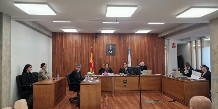 Un padre acusado en Vigo de abuso sexual a su hija niega haberla tocado mientras estaba dormida