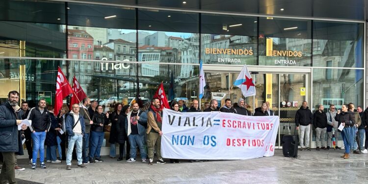 Empleados de mantenimiento de Vialia Vigo exigen la subrogación del personal y denuncian «amenazas»