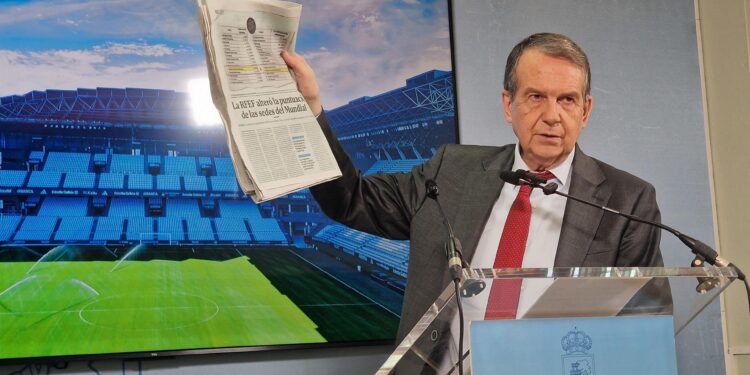 Caballero, sobre la «gravísima» manipulación de las sedes del Mundial: «A lo mejor alguien quería dejar fuera a Vigo»