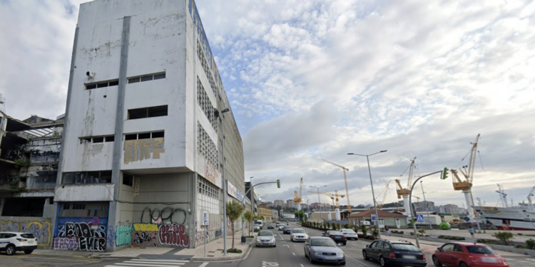 El Puerto de Vigo intervendrá en la nave abandonada de Frigoríficos Berbés