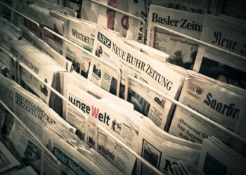 periódicos prensa papel medios de comunicación