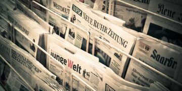 periódicos prensa papel medios de comunicación
