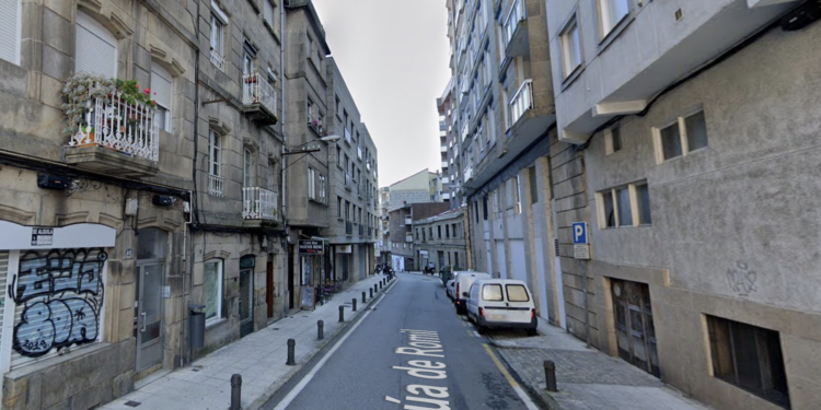 Detenida una pareja en Vigo por agredir a una conocida con un vaso y amenazarla con un cuchillo