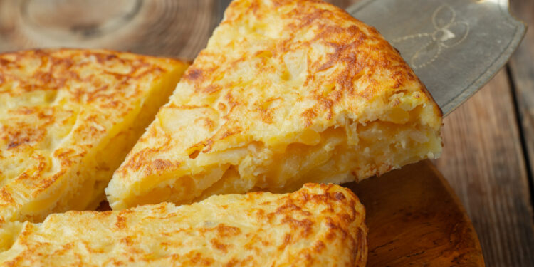 tortilla española con patatas