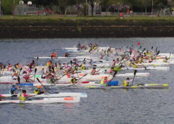 Más de cuarenta clubes se dieron cita en la Copa de España de Kayak de Mar de Vigo