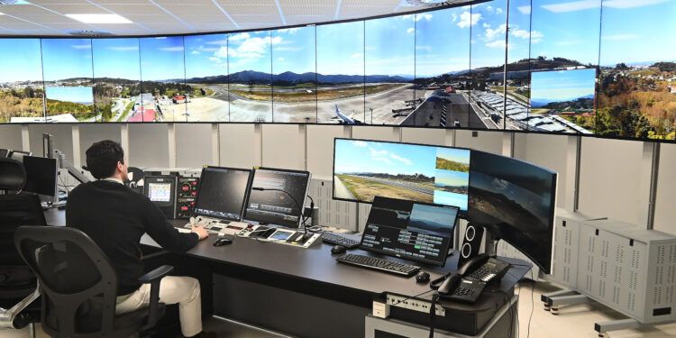 Surgen «dudas» sobre la futura torre de control remota de Peinador tras el «precedente fallido» de Menorca