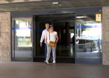 Urgencias primero, citas y cirugías en espera: el Sergas lucha por volver a la normalidad