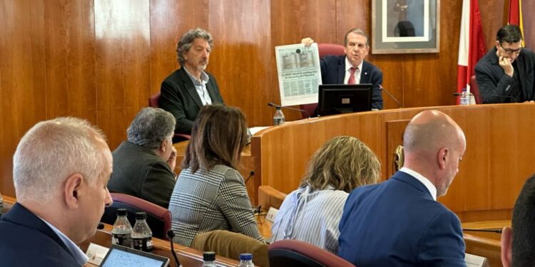 El pleno de Vigo reclama otra vez que la ciudad sea sede del Mundial y apoyo al túnel de la A-52