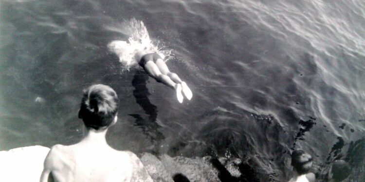 Bañándose en el Náutico