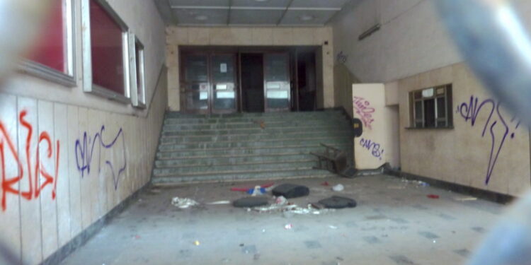 El mítico Cine Vigo reabre sus puertas tras más de veinte años a oscuras