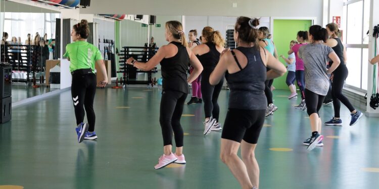 Reto solidario para ‘donar’ kilómetros nadando, puertas abiertas y juegos para «engancharse» al deporte en Vigo